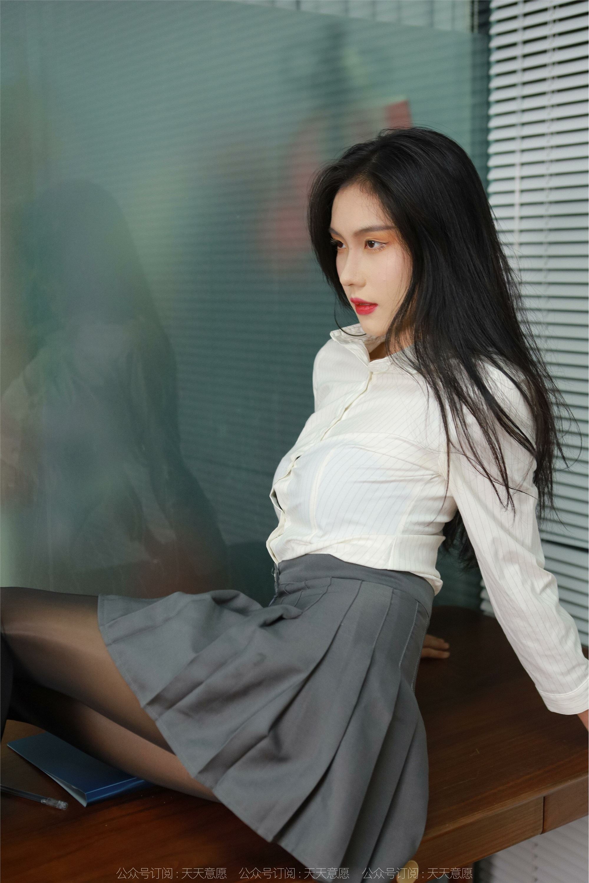 IESS异思趣向  2022.11.04 丝享家 1258 胆胆《红色高跟鞋》